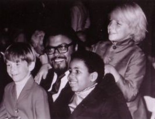 Rosey Grier, Michael Link, Marc and Darby Hinton,