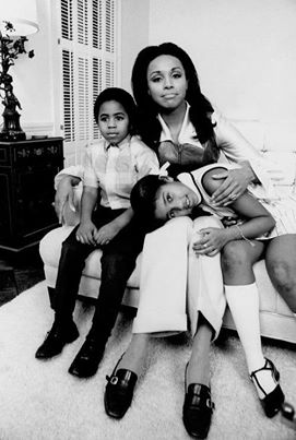 Diahann Carroll, her daughter Suzanne, and Julia co-star Mark Copage.